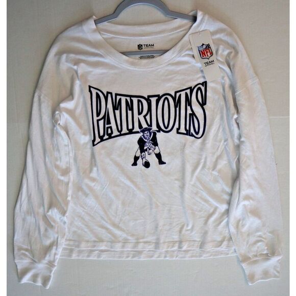 NFL Team Apparel 047-21-7785 Women’s Sz Large White Patriots Long Sleeve T-Shirt - Picture 6 of 7